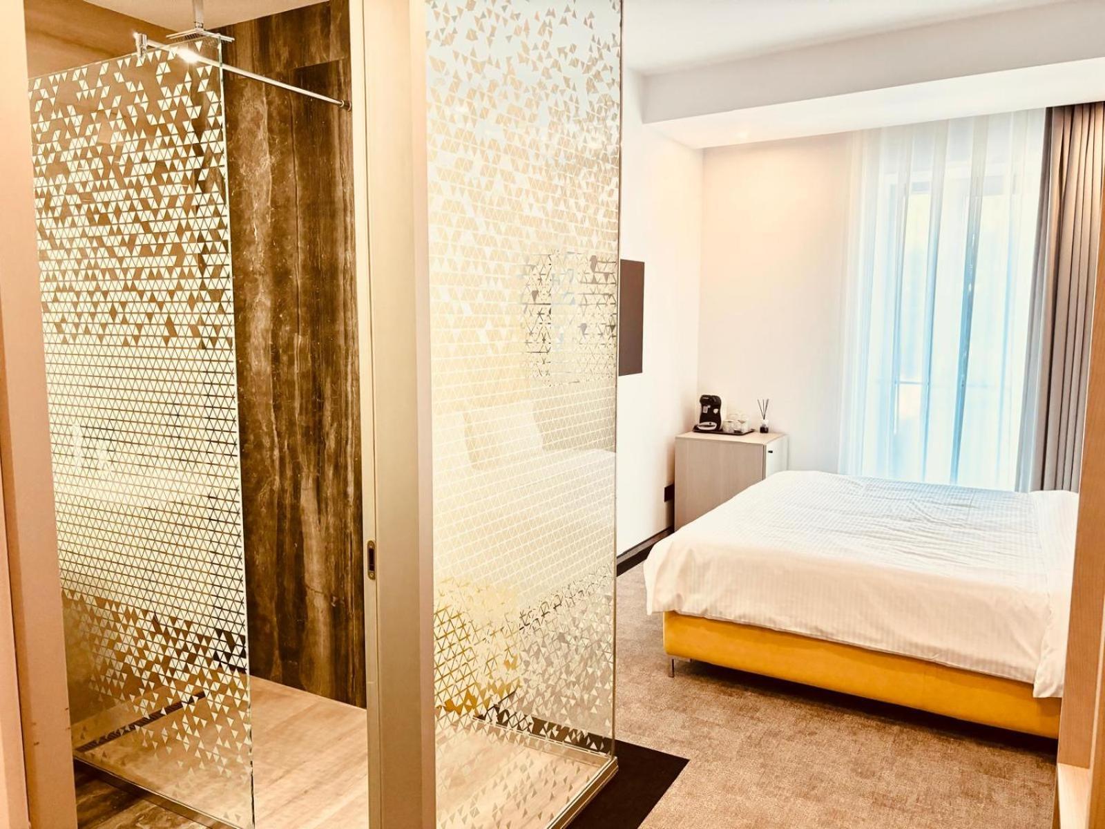 Cm111Apparthotel Букурещ Екстериор снимка