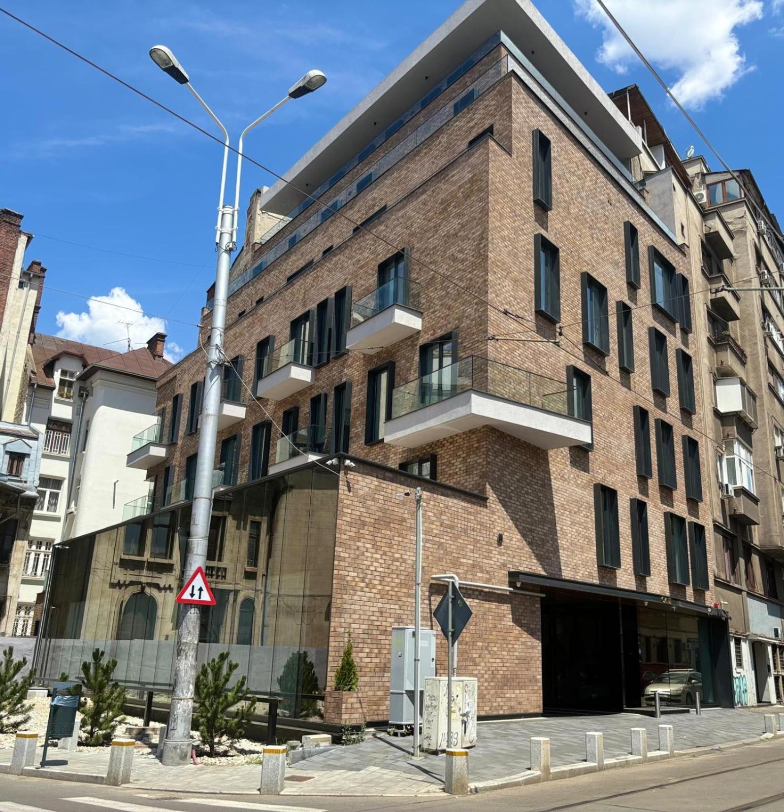 Cm111Apparthotel Букурещ Екстериор снимка