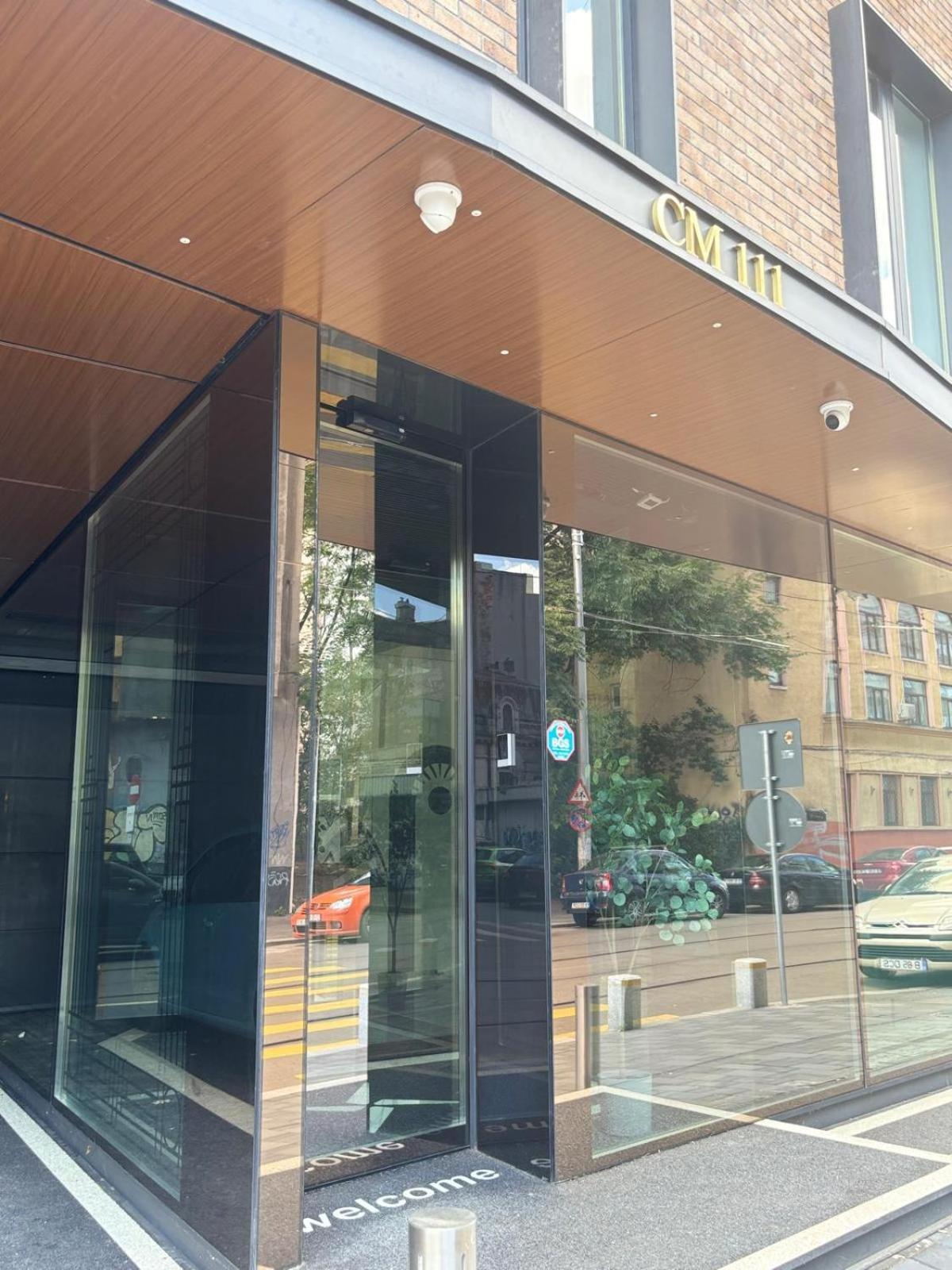 Cm111Apparthotel Букурещ Екстериор снимка