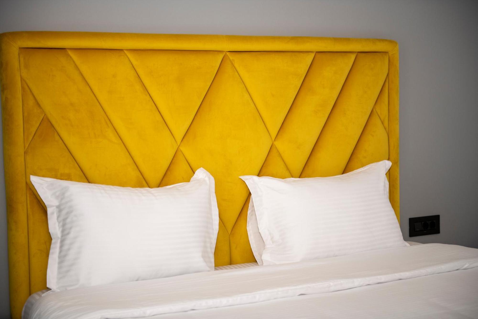 Cm111Apparthotel Букурещ Екстериор снимка