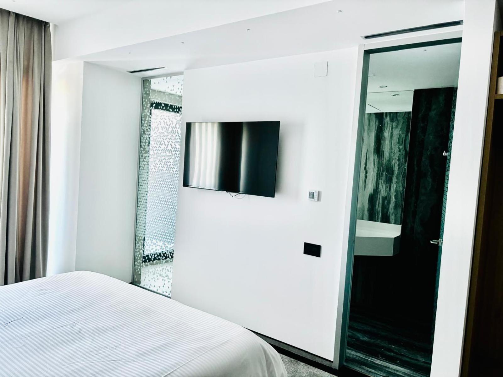 Cm111Apparthotel Букурещ Екстериор снимка