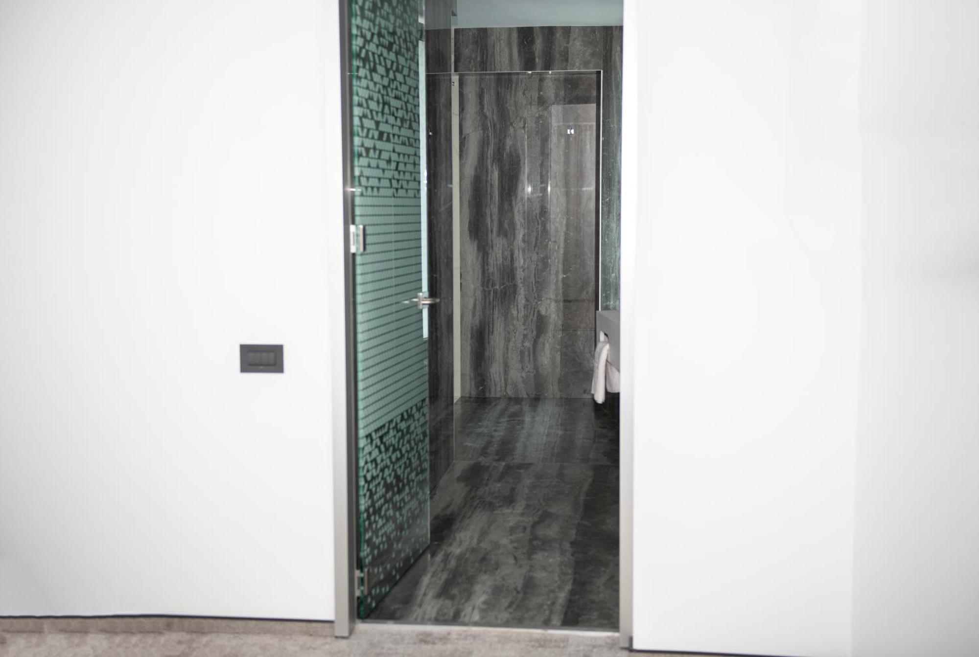 Cm111Apparthotel Букурещ Екстериор снимка