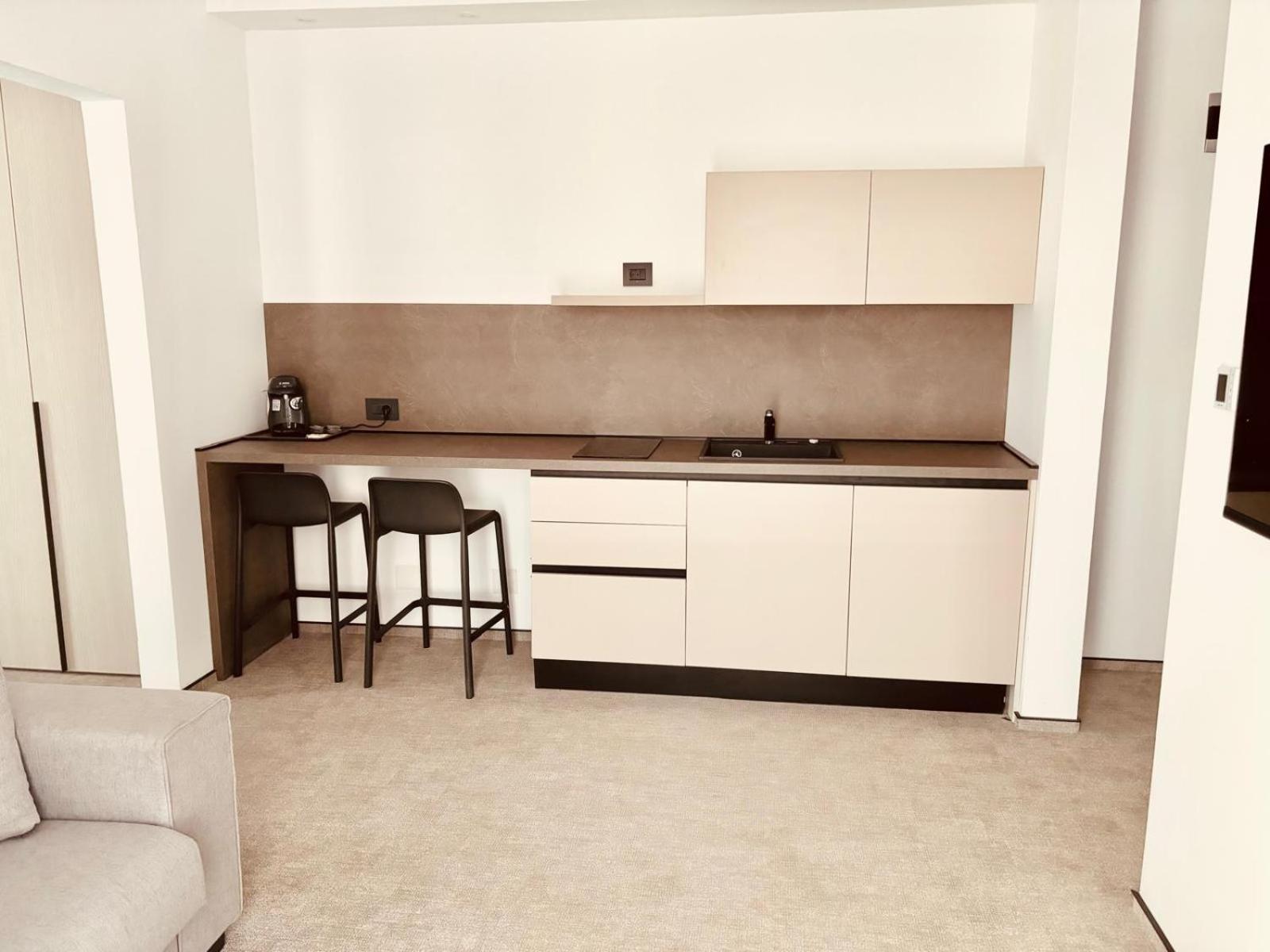 Cm111Apparthotel Букурещ Екстериор снимка