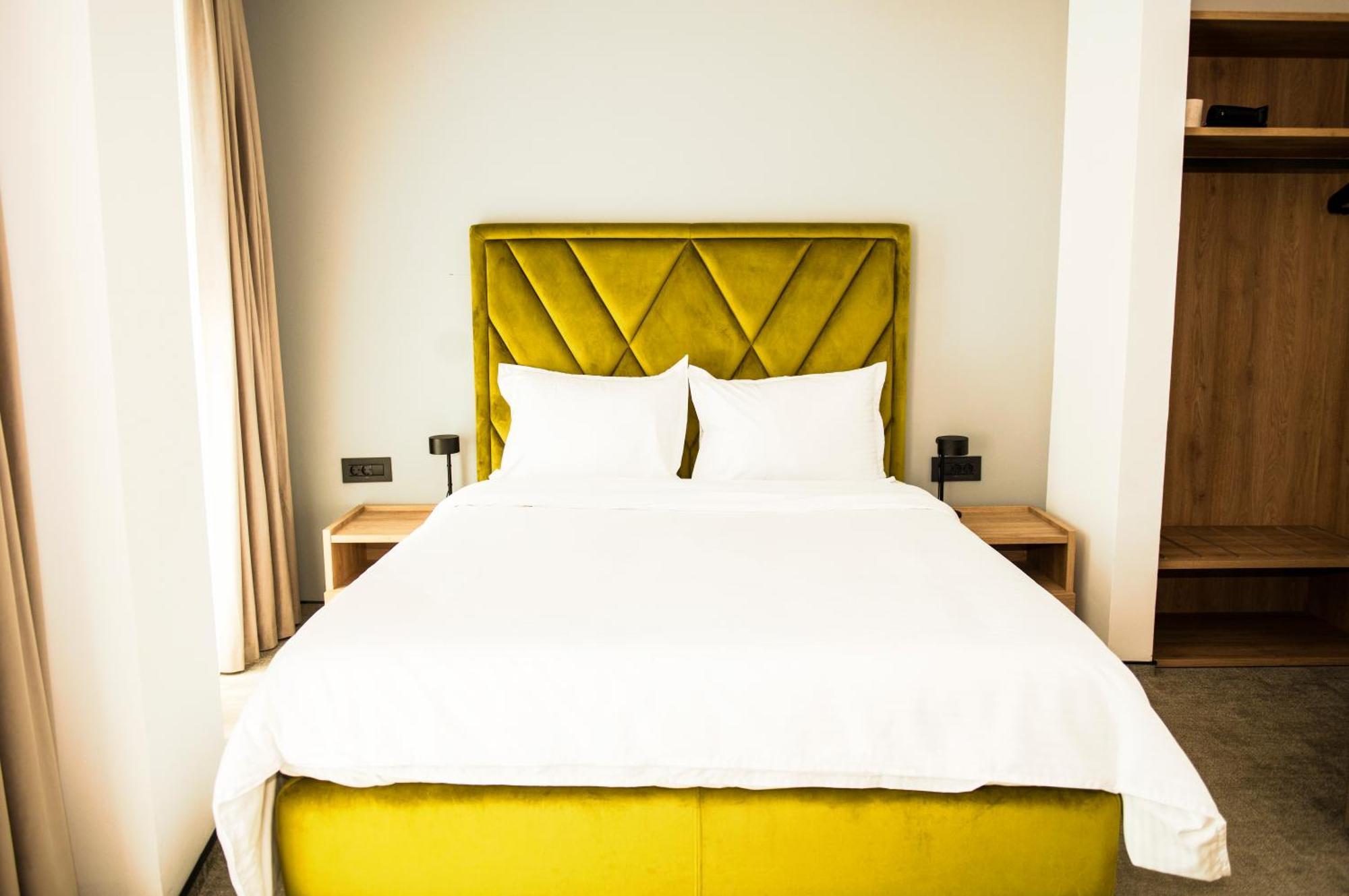 Cm111Apparthotel Букурещ Екстериор снимка