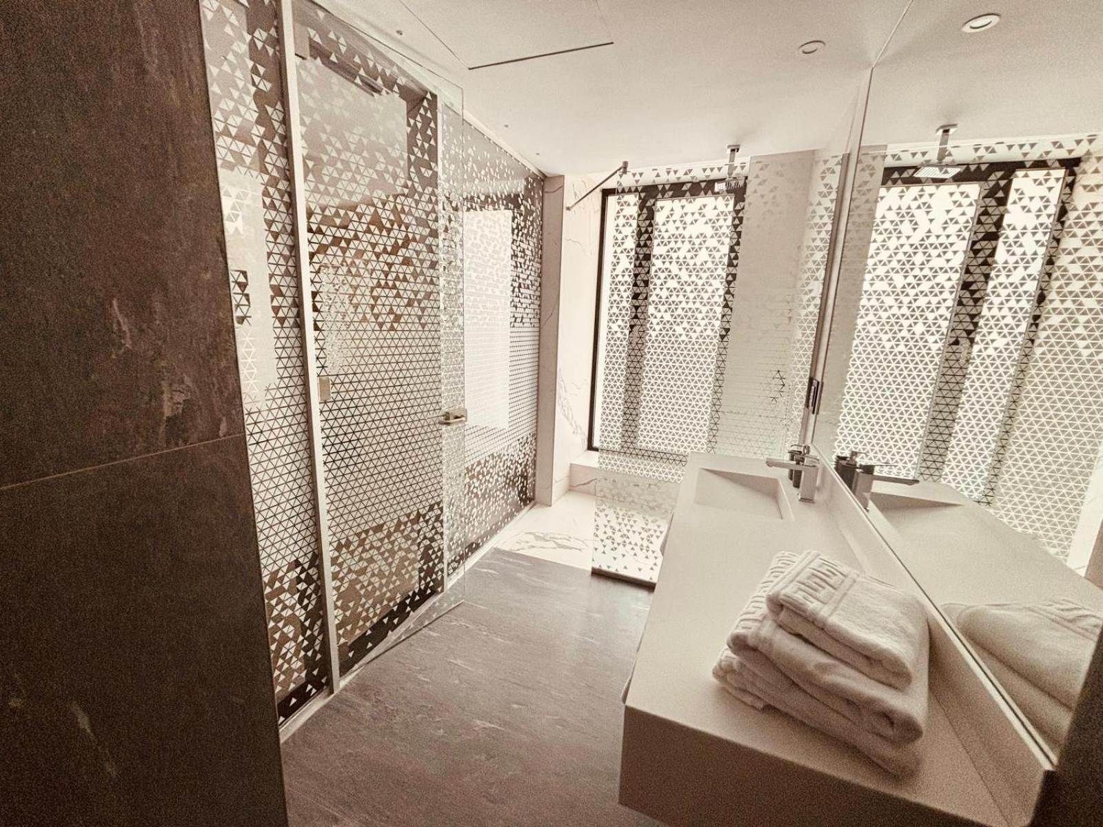 Cm111Apparthotel Букурещ Екстериор снимка